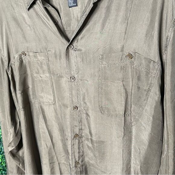 Vintage Olive Green 100% Silk Soft Button Down Shirt Top Sz L - Picture 3 of 4
